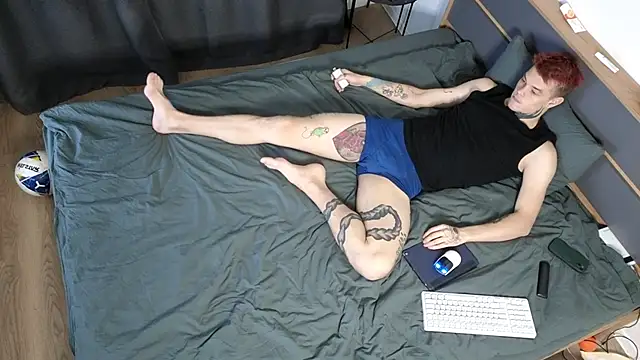 Snapshot of DENIS_HERE chatting on 10.30.25 DENIS HERE online show from 10.30.25