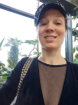 Exhibitionsplit online show from 01.15.26