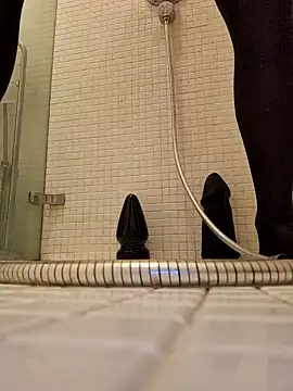 Snapshot of WhoreAnalsssxxx chatting on 03.19.25 WhoreAnalsssxxx online show from 03.19.25