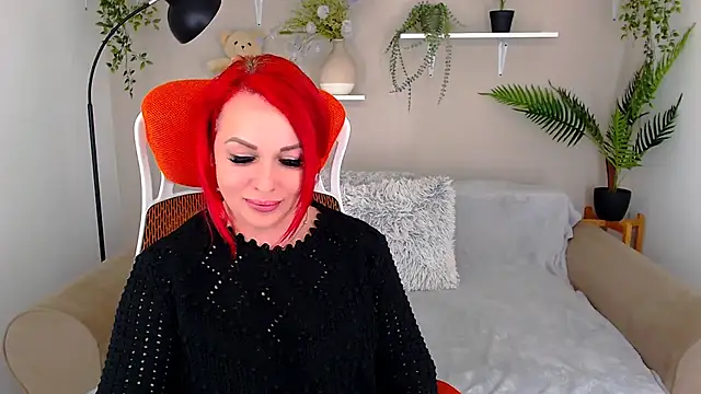 Snapshot of RedHeadBridget chatting on 03.14.25 RedHeadBridget online show from 03.14.25