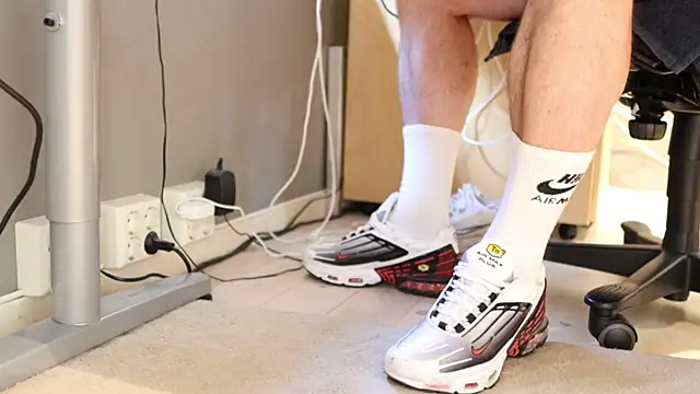 Snapshot of SneakerMaster_ chatting on 07.28.26 SneakerMaster online show from 07.28.26