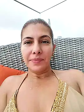 scarlett moore online show from 02.15.25