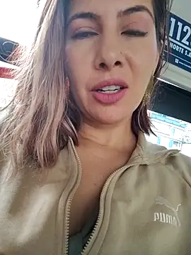 scarlett moore online show from 10.06.25