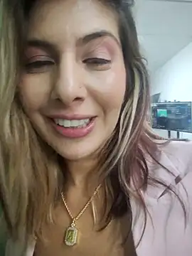 scarlett moore online show from 04.18.26