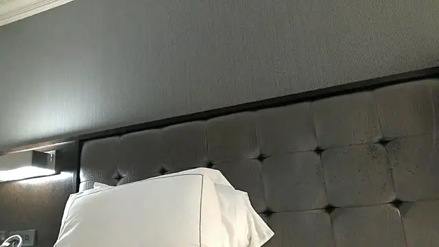 Snapshot of chainjulious chatting on 01.21.25 chainjulious online show from 01.21.25