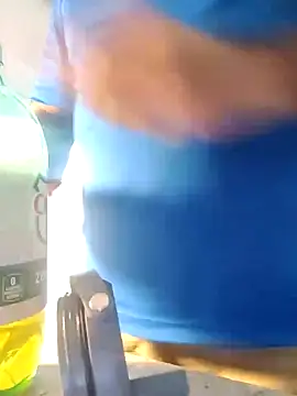 Snapshot of chainjulious chatting on 02.05.25 chainjulious online show from 02.05.25