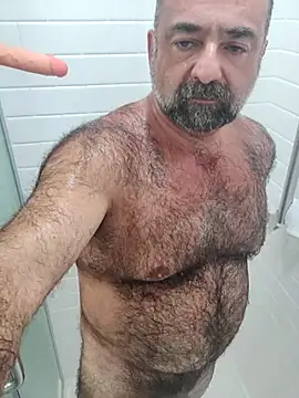 Snapshot of chainjulious chatting on 02.19.25 chainjulious online show from 02.19.25