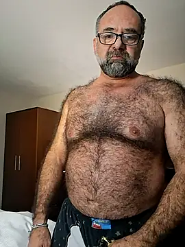 Snapshot of chainjulious chatting on 10.24.25 chainjulious online show from 10.24.25