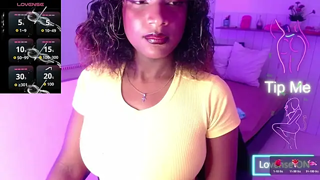 Snapshot of NikitaKiss chatting on 10.22.25 NikitaKiss online show from 10.22.25