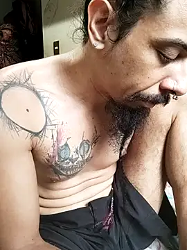 Snapshot of iirgastam3 chatting on 10.31.25 iirgastam3 online show from 10.31.25