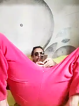 Snapshot of iirgastam3 chatting on 12.18.25 iirgastam3 online show from 12.18.25