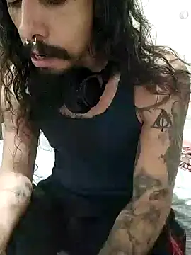 Snapshot of iirgastam3 chatting on 12.23.25 iirgastam3 online show from 12.23.25