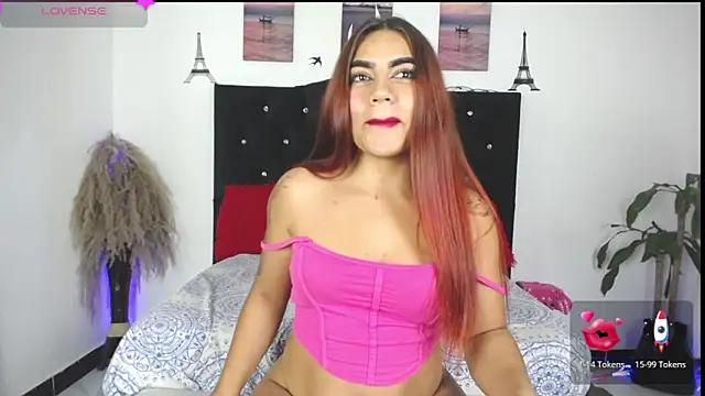 Snapshot of little_maleja chatting on 10.26.25 little maleja online show from 10.26.25