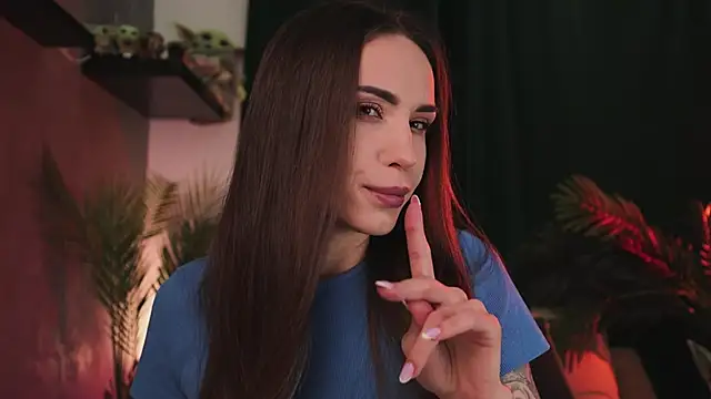 Snapshot of BabyYoda- chatting on 12.01.24 BabyYoda- online show from 12.01.24