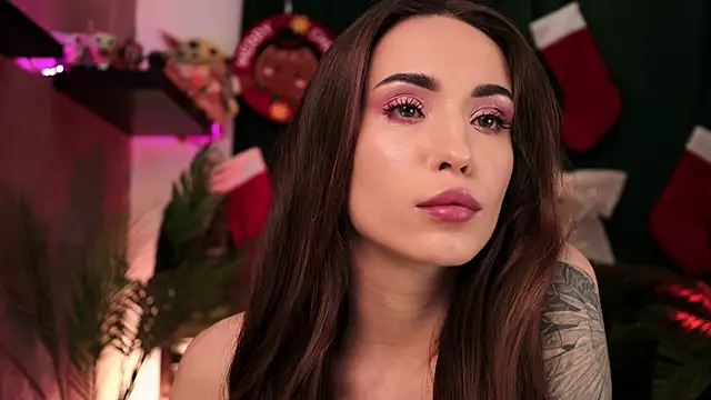 Snapshot of BabyYoda- chatting on 12.21.24 BabyYoda- online show from 12.21.24