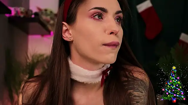 Snapshot of BabyYoda- chatting on 12.25.24 BabyYoda- online show from 12.25.24