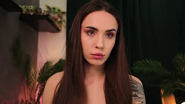 Snapshot of BabyYoda- chatting on 01.18.25 BabyYoda- online show from 01.18.25