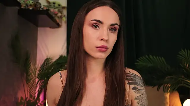 Snapshot of BabyYoda- chatting on 01.18.25 BabyYoda- online show from 01.18.25