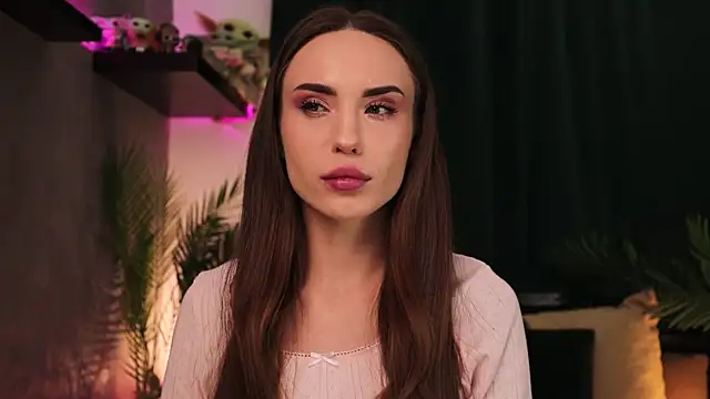 Snapshot of BabyYoda- chatting on 02.14.25 BabyYoda- online show from 02.14.25