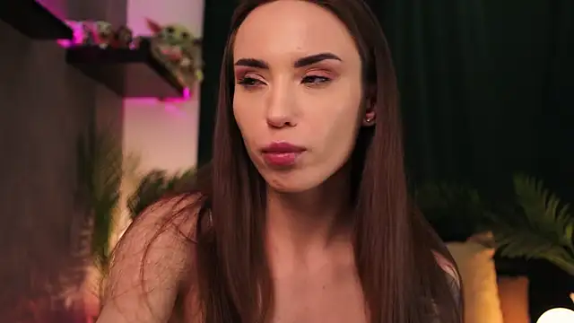 Snapshot of BabyYoda- chatting on 02.16.25 BabyYoda- online show from 02.16.25