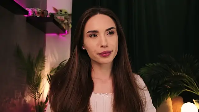 Snapshot of BabyYoda- chatting on 03.06.25 BabyYoda- online show from 03.06.25