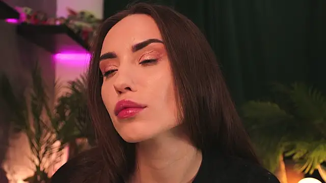 Snapshot of BabyYoda- chatting on 03.19.25 BabyYoda- online show from 03.19.25