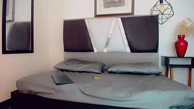 hilary rodriguez online show from 01.31.25