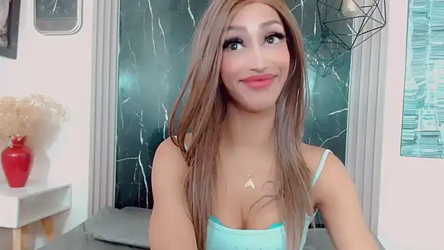 Snapshot of hilary_rodriguez chatting on 08.01.26 hilary rodriguez online show from 08.01.26