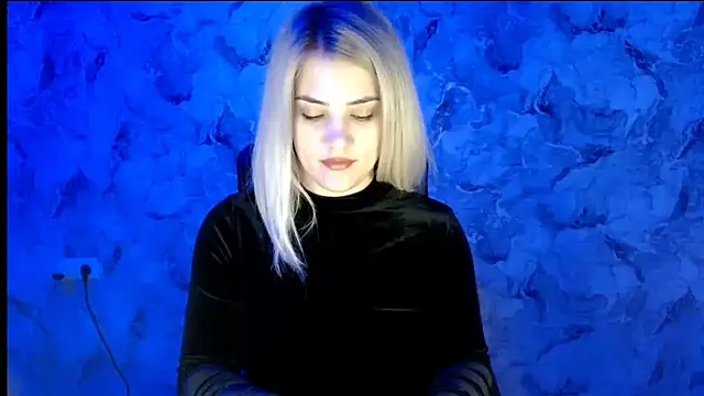 nika gold1 online show from 10.27.25