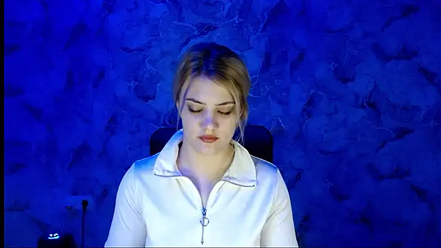 Snapshot of nika_gold1 chatting on 01.14.26 nika gold1 online show from 01.14.26