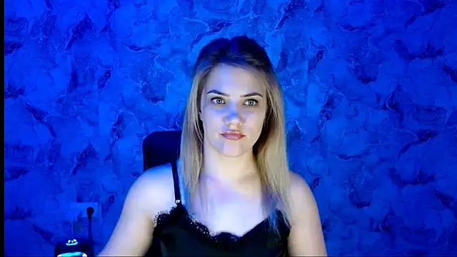 Snapshot of nika_gold1 chatting on 02.28.26 nika gold1 online show from 02.28.26