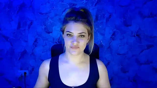 Snapshot of nika_gold1 chatting on 03.15.26 nika gold1 online show from 03.15.26