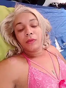 Snapshot of transgirl26 chatting on 01.08.26 transgirl26 online show from 01.08.26