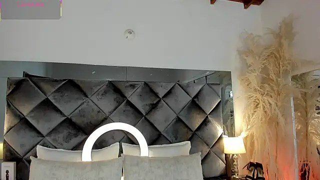 Snapshot of sofhiaa_adaams chatting on 11.11.25 sofhiaa adaams online show from 11.11.25