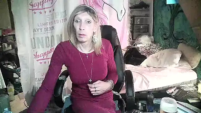 Ombeline1 online show from 02.22.25