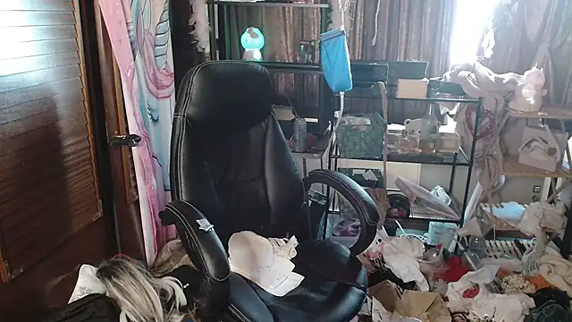 Ombeline1 online show from 09.09.25