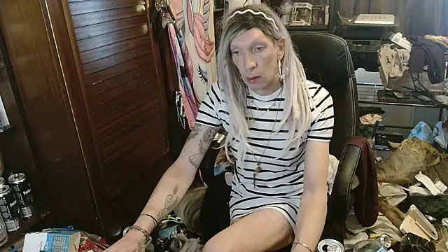 Ombeline1 online show from 04.28.26