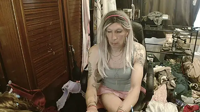 Ombeline1 online show from 06.05.26