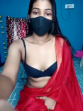 Snapshot of Triha_18 chatting on 12.29.24 Triha 18 online show from 12.29.24