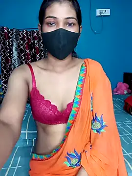 Snapshot of Triha_18 chatting on 01.18.25 Triha 18 online show from 01.18.25