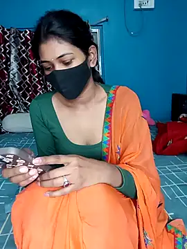 Snapshot of Triha_18 chatting on 01.23.25 Triha 18 online show from 01.23.25