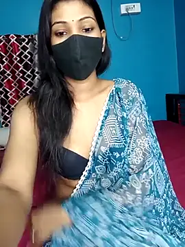 Snapshot of Triha_18 chatting on 03.12.25 Triha 18 online show from 03.12.25
