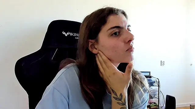 emmamurrr online show from 09.29.25