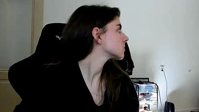 emmamurrr online show from 11.07.25