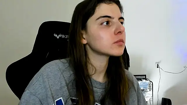 emmamurrr online show from 12.13.25