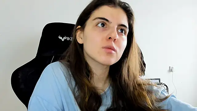 emmamurrr online show from 12.15.25