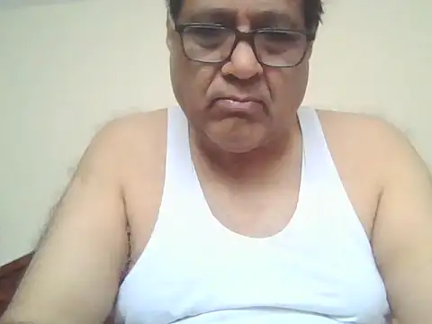 Nuttysub online show from 10.18.25