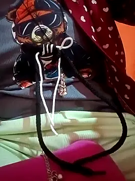 Snapshot of Mangla_Bhabhi chatting on 12.28.24 Mangla Bhabhi online show from 12.28.24