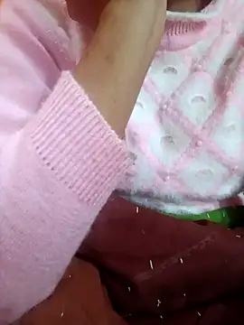 Snapshot of Mangla_Bhabhi chatting on 12.22.25 Mangla Bhabhi online show from 12.22.25