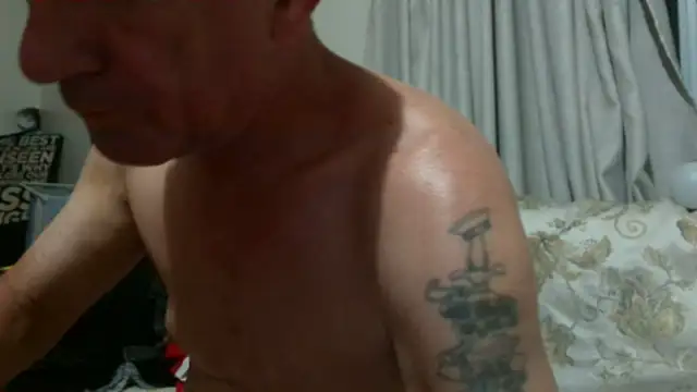 Snapshot of butseriouslykahnt chatting on 12.20.24 butseriouslykahnt online show from 12.20.24